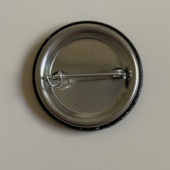 Loungefly Disney Mickey Mouse Pizza Pin - Picture 2 of 6